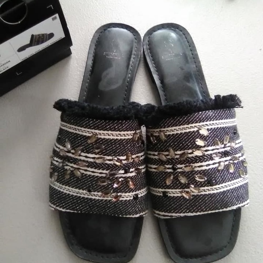 Ladies Vera Wang Slide Sandals